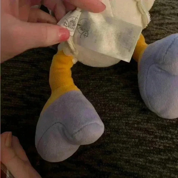 Daisy Duck - Picture 3 of 7